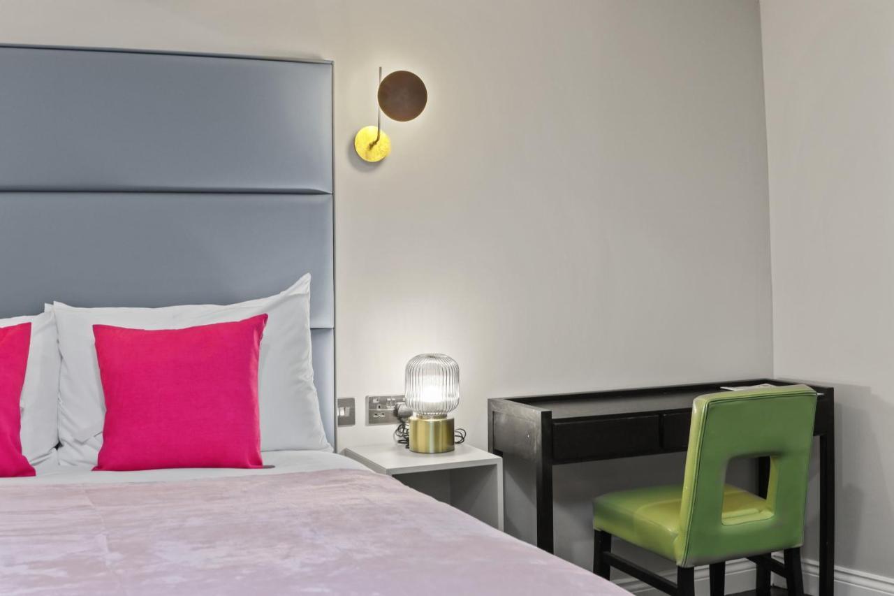 London'S Boutique Studio Екстер'єр фото