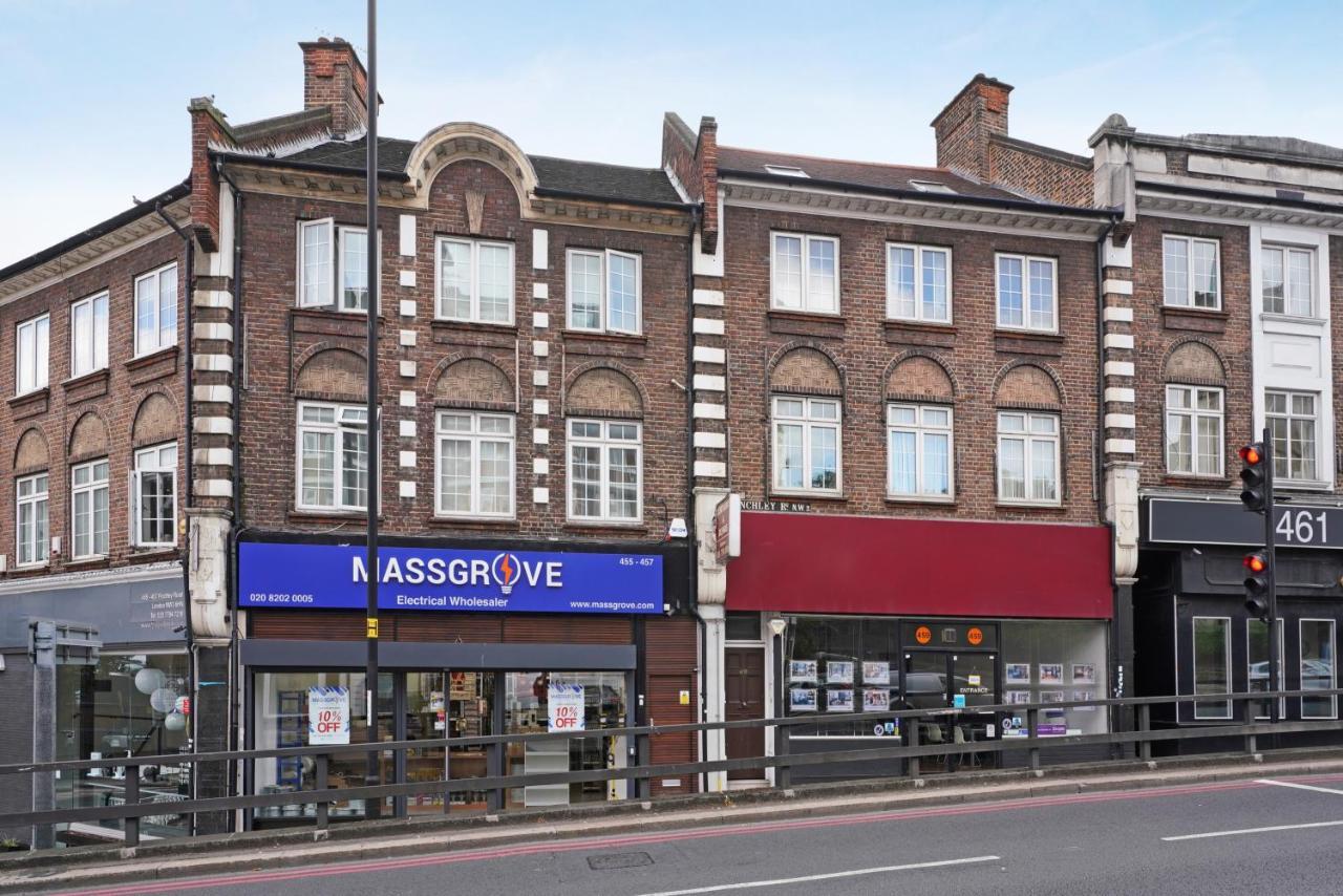 London'S Boutique Studio Екстер'єр фото